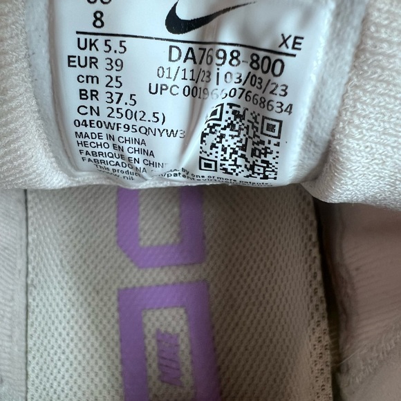 Nike Air Zoom Vomero 16 (Womens Size 8) Shoes DA7698 800 Guava Ice Rush - Picture 9 of 9